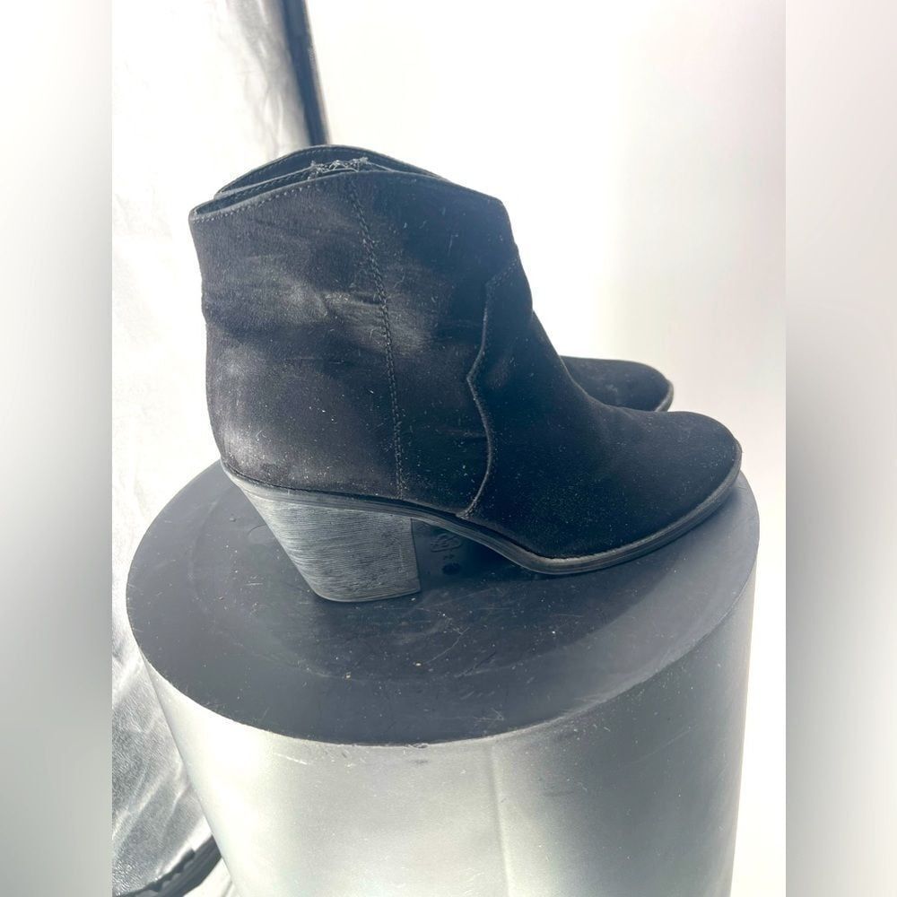 Faded glory black bootie size 9
